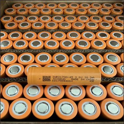 Bateria de lítio 21700, 3,7V, capacidade 5000mAh, formato redondo, lanterna de luz forte, bateria de energia para ferramentas elétricas